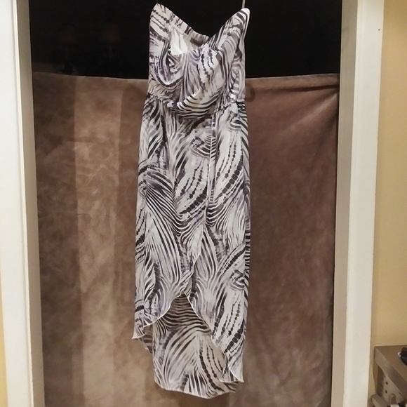 Strapless Summer dress - Picture 2 of 4